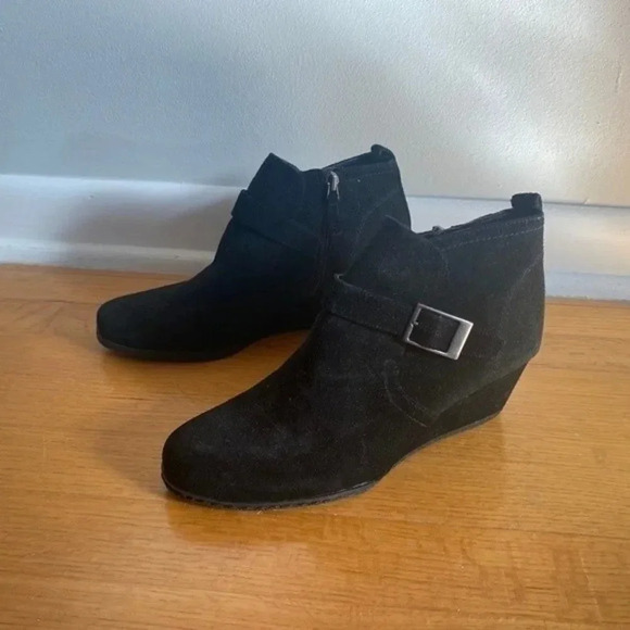 Franco Sarto Black Suede Wedge Booties - Picture 3 of 16